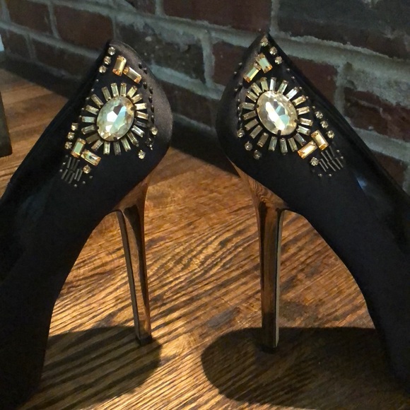 Bebe black and gold platform heels - Picture 3 of 6